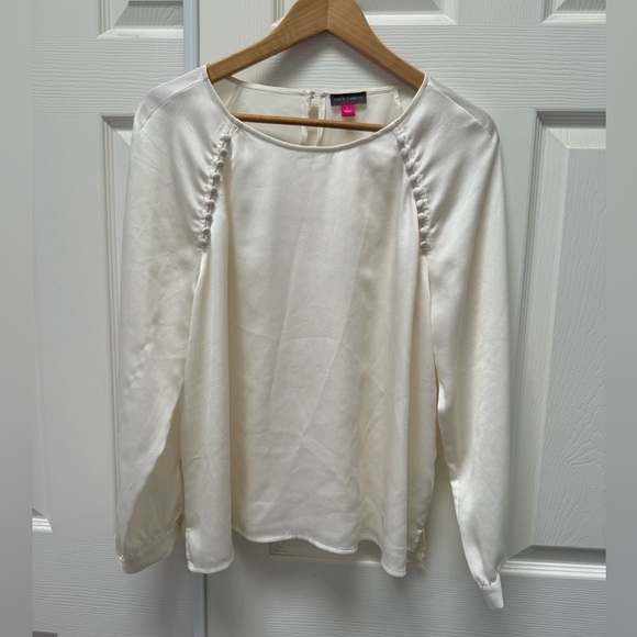 💕VINCE CAMUTO WOMENS IVORY SATIN RAGLAN SLEEVES SHIRT BLOUSE TOP - Picture 2 of 9
